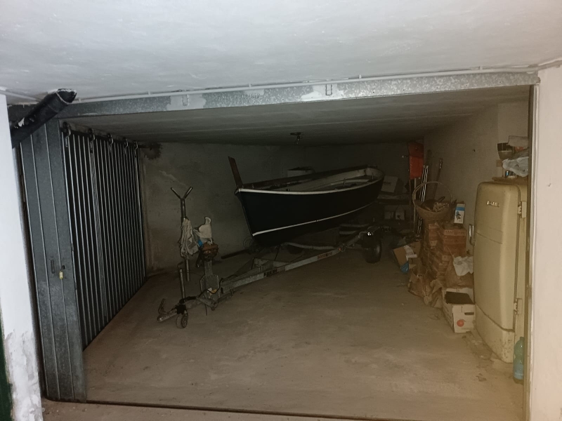 Box/Garage 25mq in vendita a Celle Ligure
