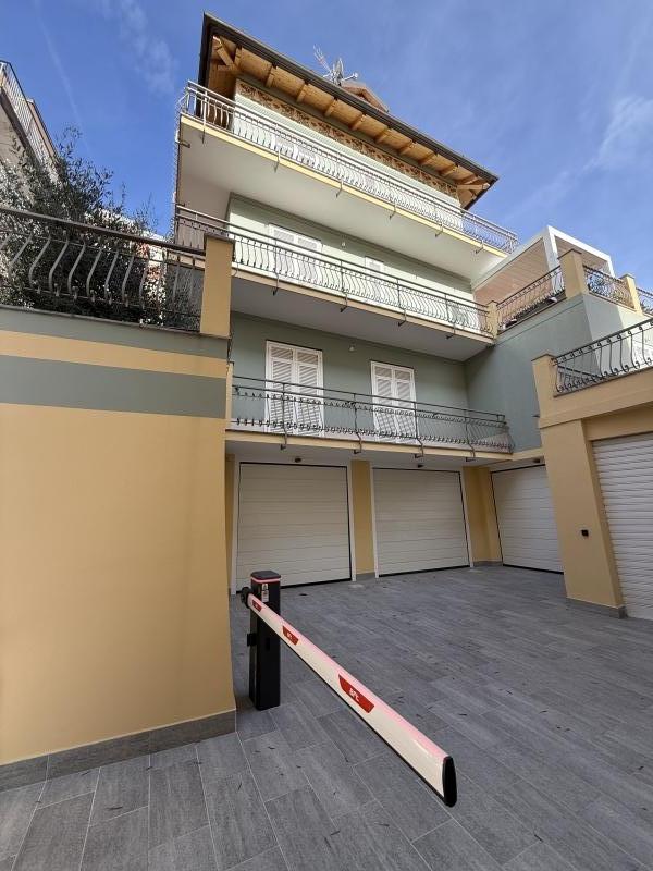 Quadrilocale con giardino a Celle Ligure