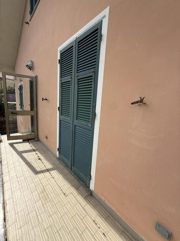 Villa con giardino a Celle Ligure