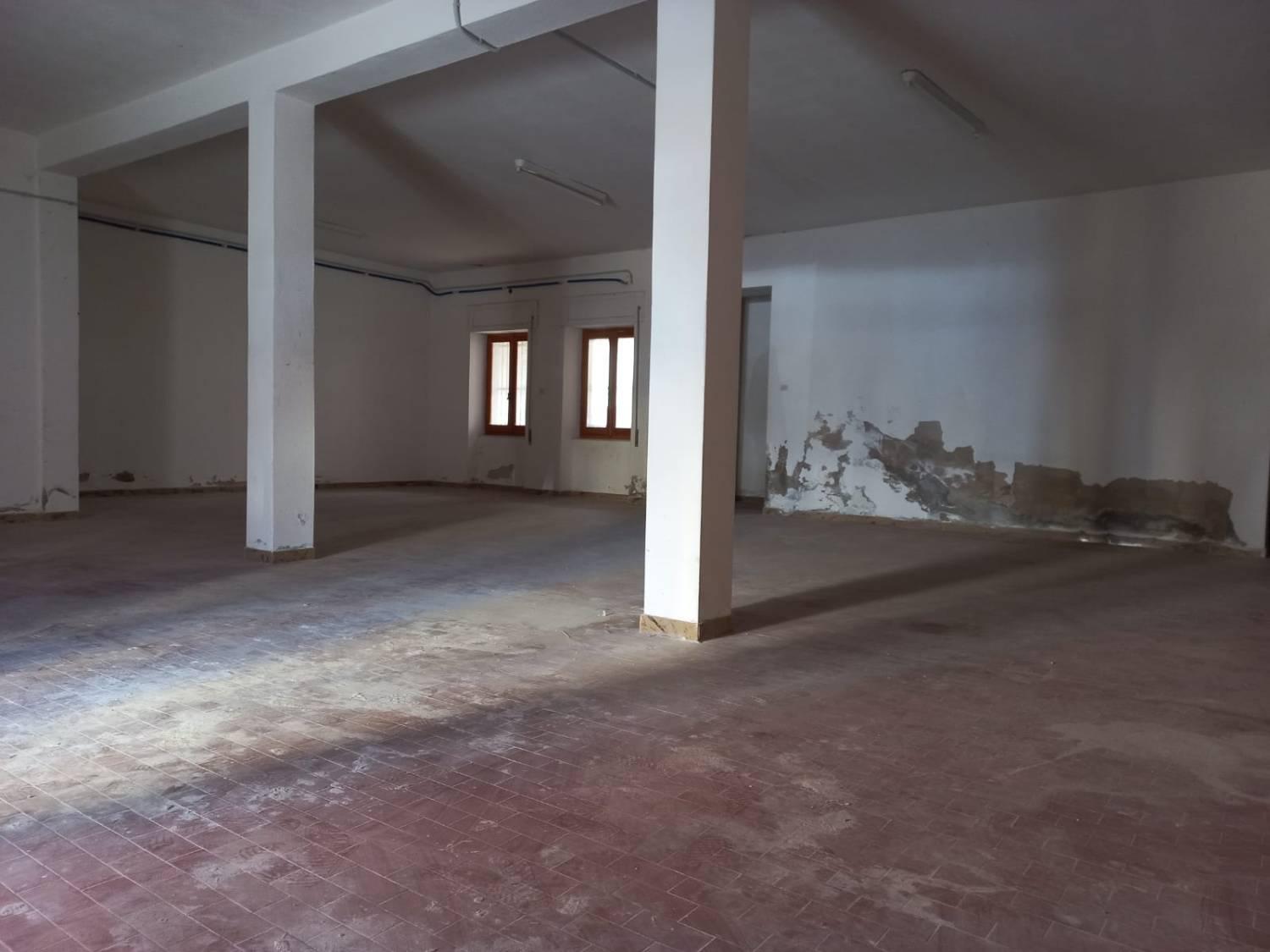 Locale commerciale in vendita a Iglesias