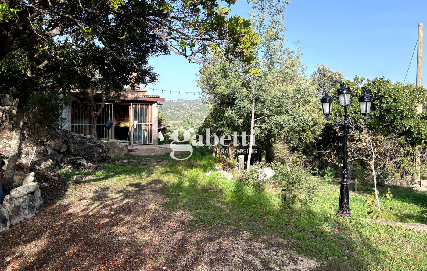 Magazzino in vendita a Padru