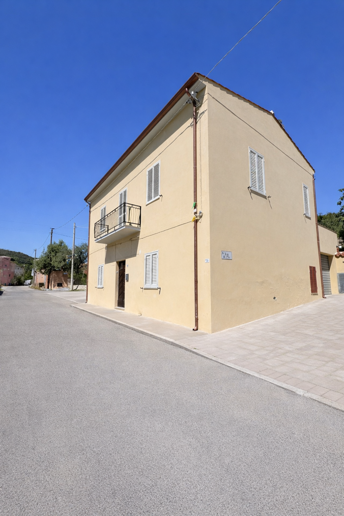 Quadrilocale da ristrutturare a Budoni