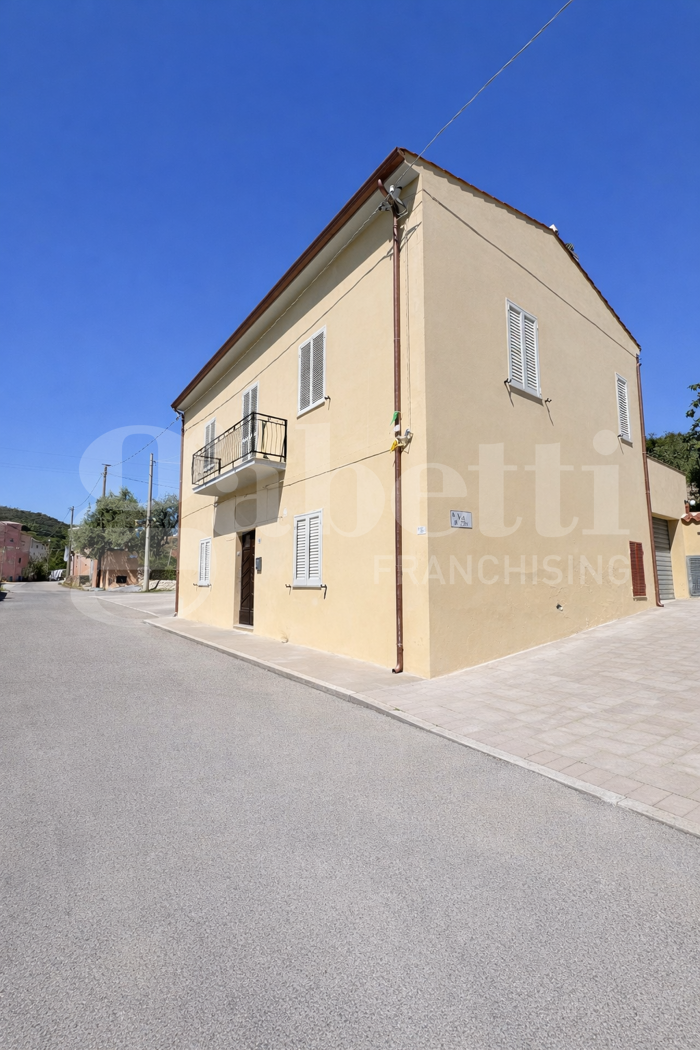 Quadrilocale da ristrutturare a Budoni