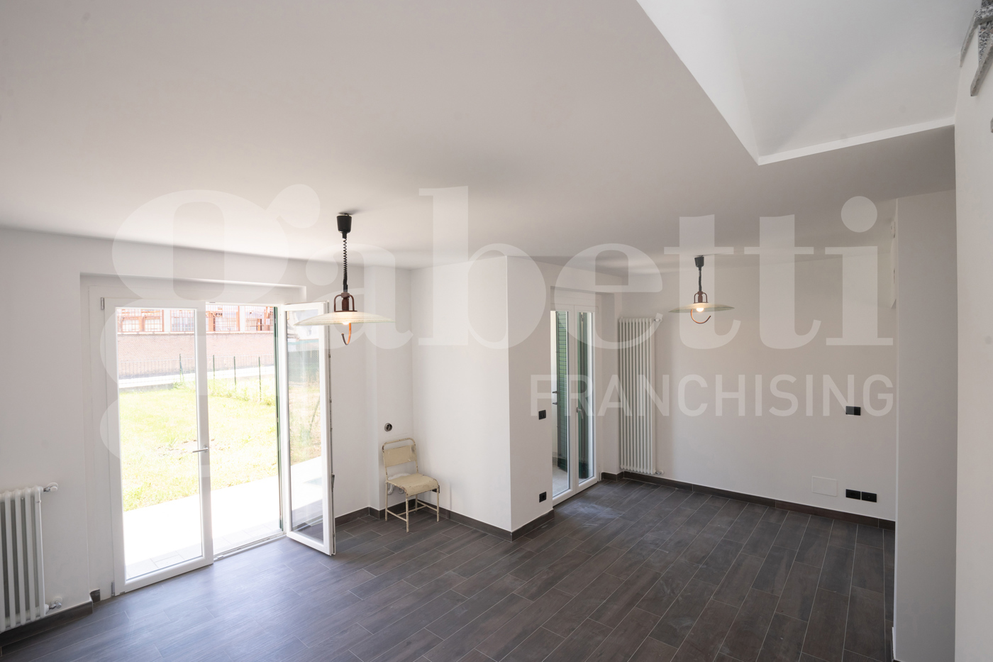 Villa con giardino a Villanova Canavese