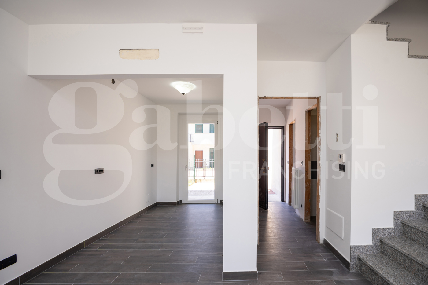 Villa con giardino a Villanova Canavese