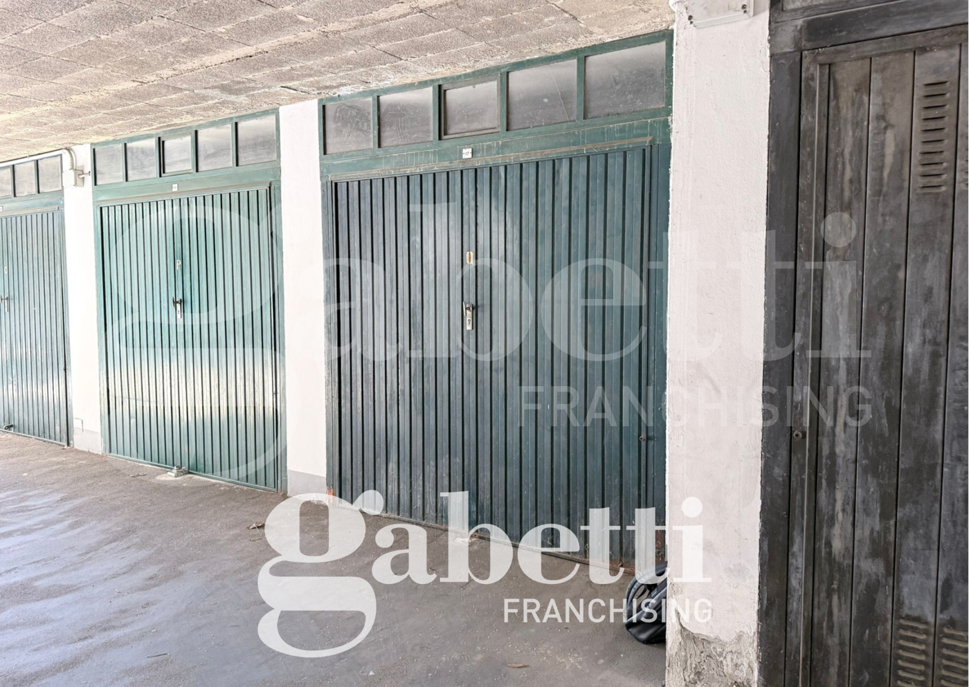 Box/Garage 18mq in vendita a Torino