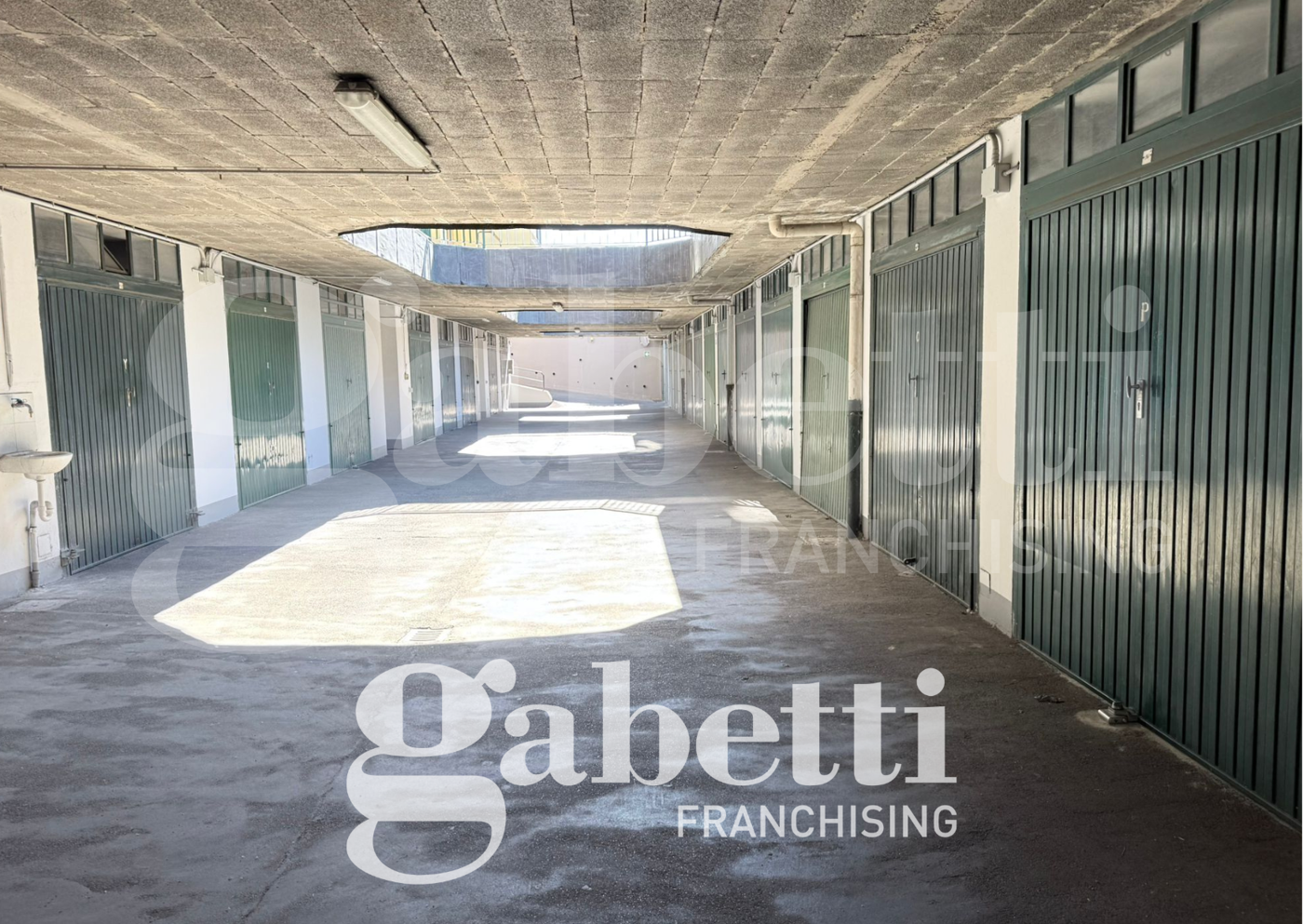 Box/Garage 18mq in vendita a Torino