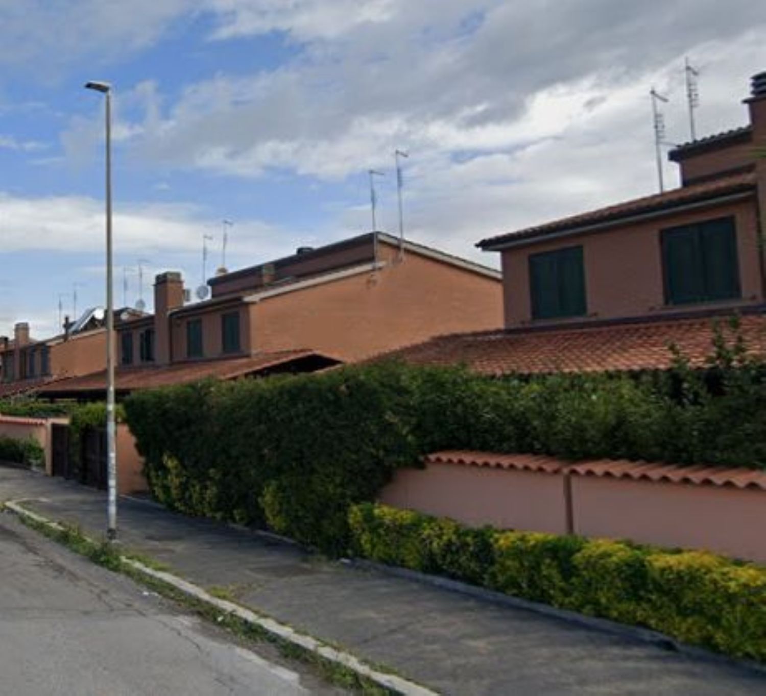 Villa in vendita in via pietro romani 0, Roma