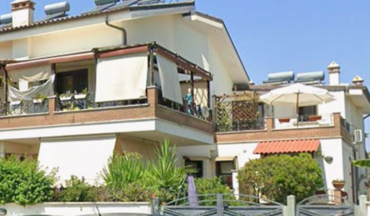 Villa in vendita in via franco alfano 35, Roma