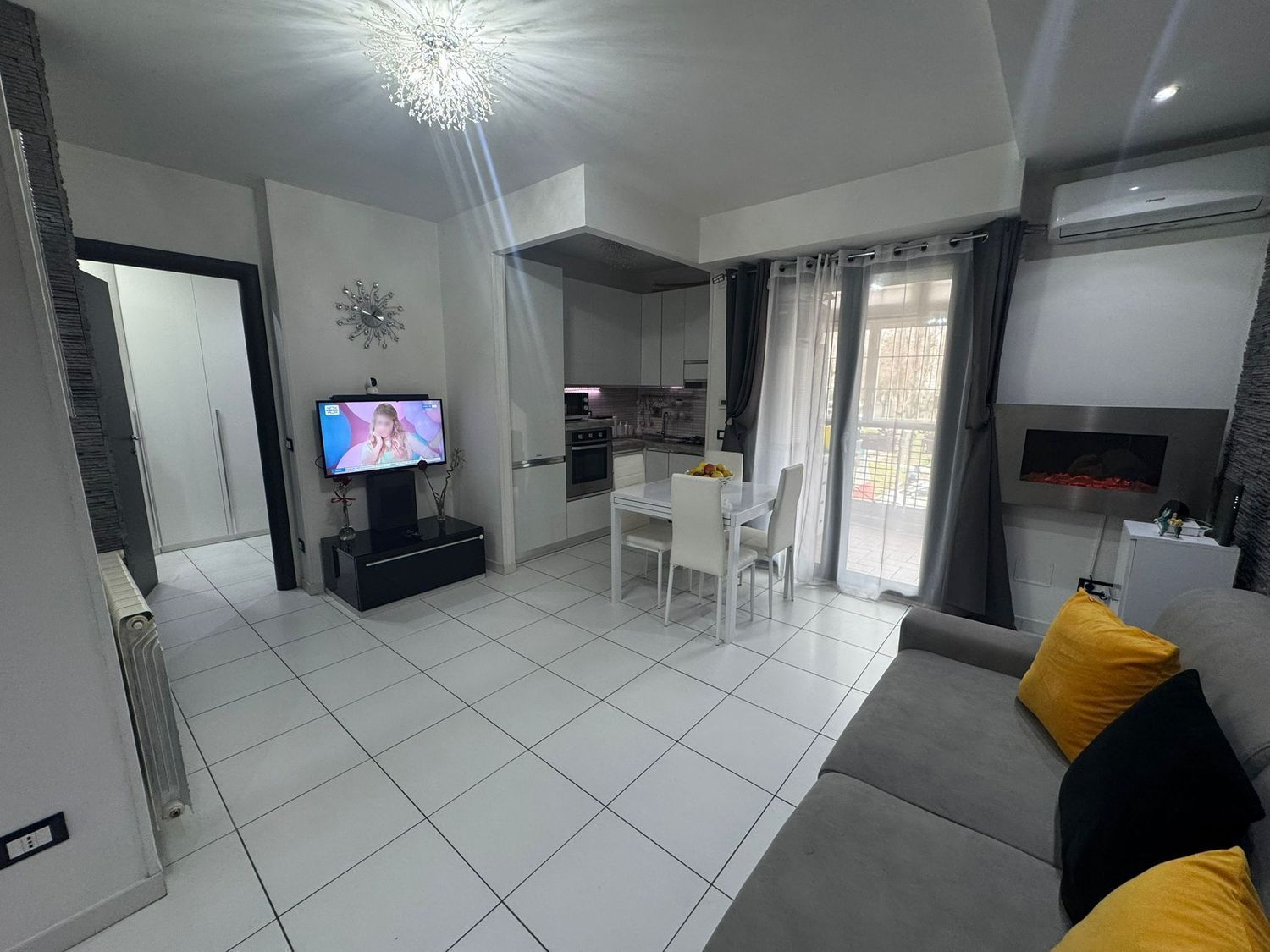 Bilocale in vendita in via dei basaldella 11, Roma