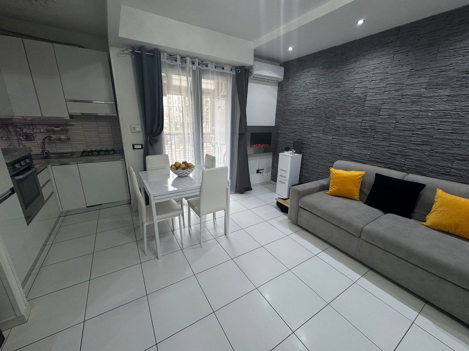 Bilocale in vendita in via dei basaldella 11, Roma