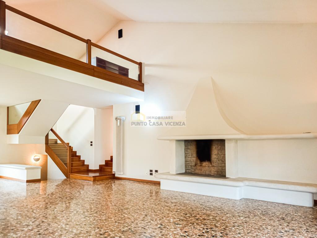 Casa indipendente in vendita, Monticello Conte Otto centro