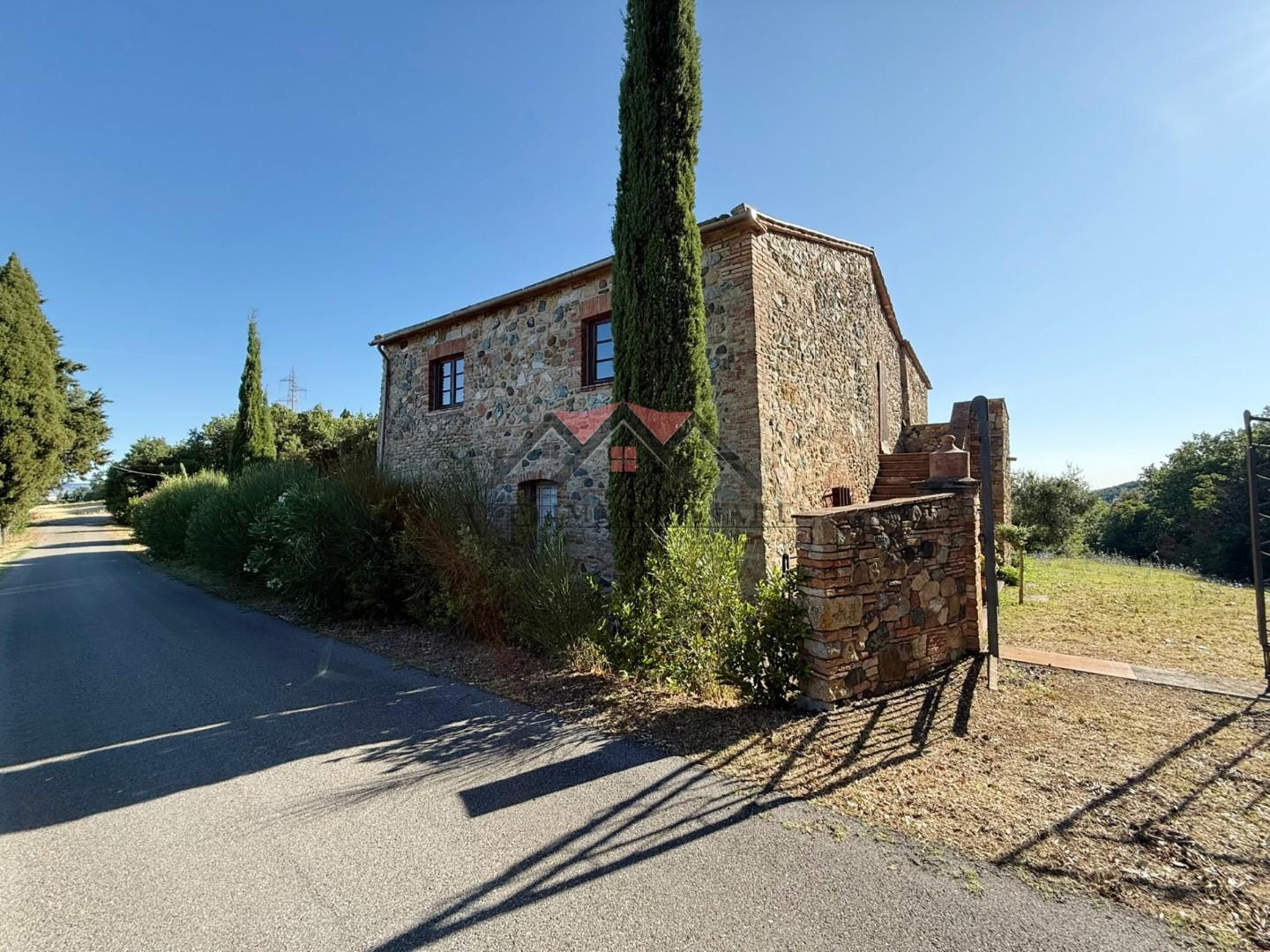 Rustico con giardino, Pomarance san dalmazio