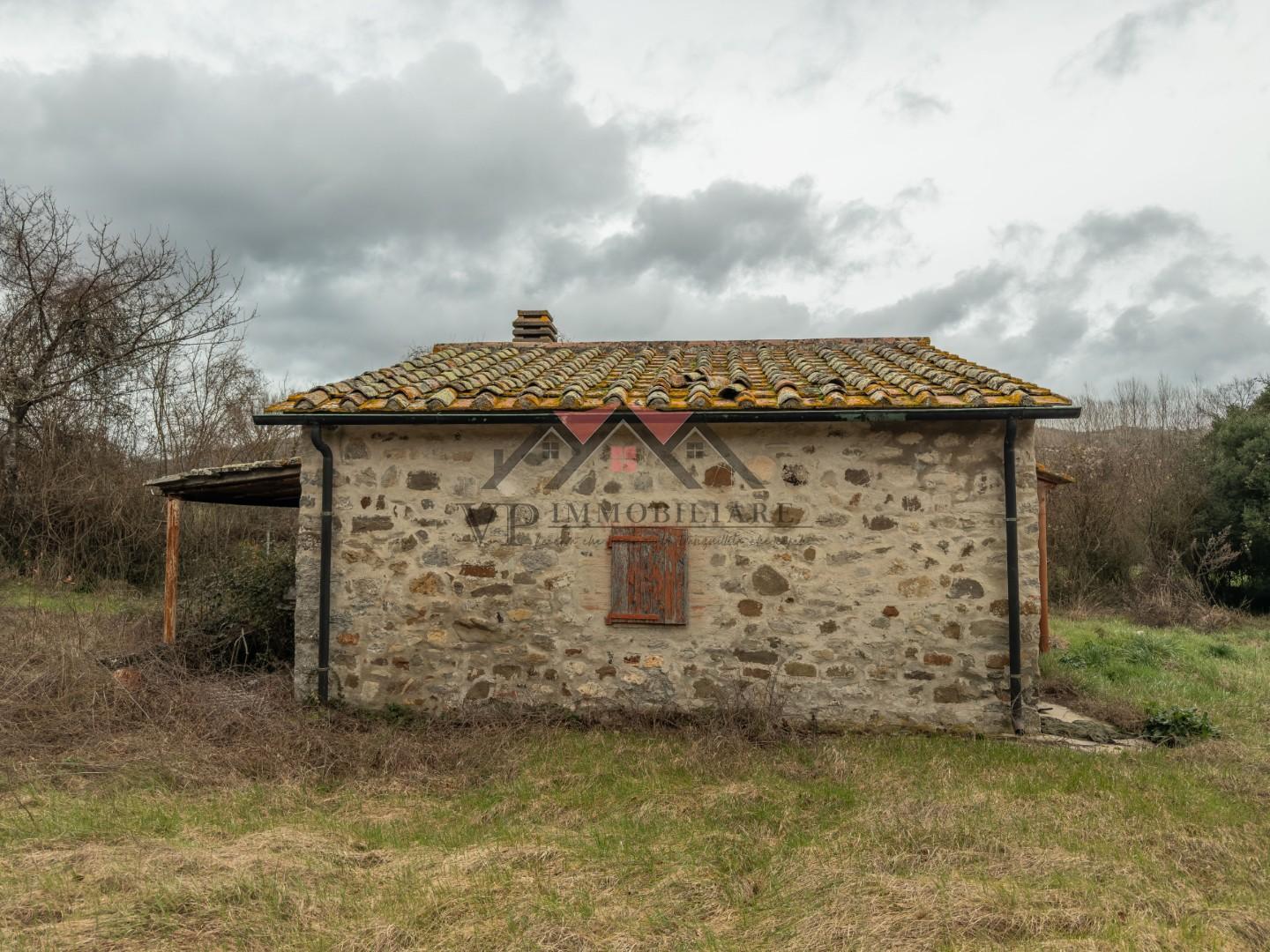 Casa indipendente con giardino a Castelnuovo di Val di Cecina