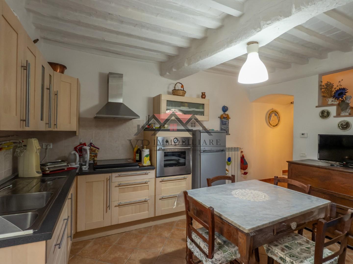 Quadrilocale in vendita a Castelnuovo di Val di Cecina