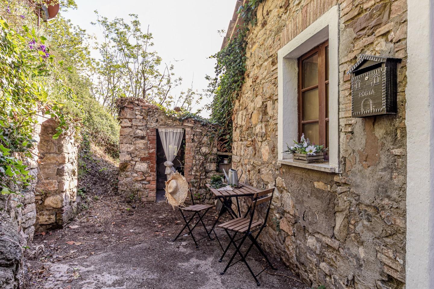 Quadrilocale con giardino, Pomarance montecerboli