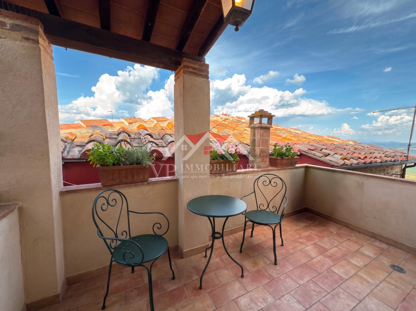 Quadrilocale con terrazzo, Castelnuovo di Val di Cecina montecastelli pisano