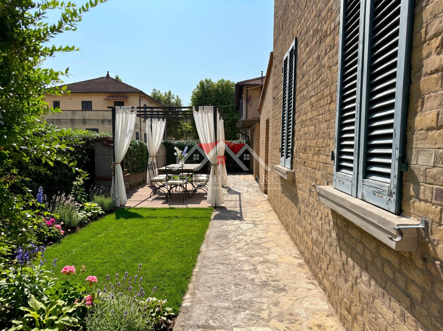 Appartamento con giardino, Montecatini Val di Cecina ponteginori