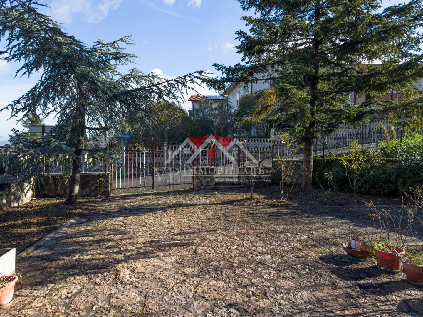 Villa Bifamiliare con giardino a Castelnuovo di Val di Cecina