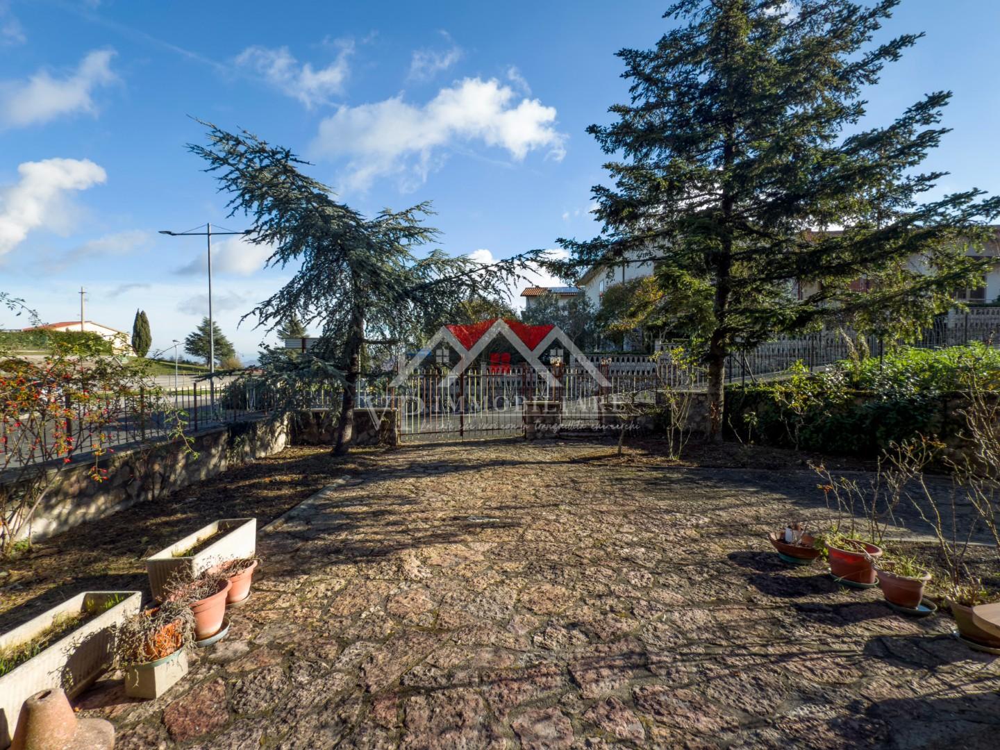 Villa Bifamiliare con giardino a Castelnuovo di Val di Cecina