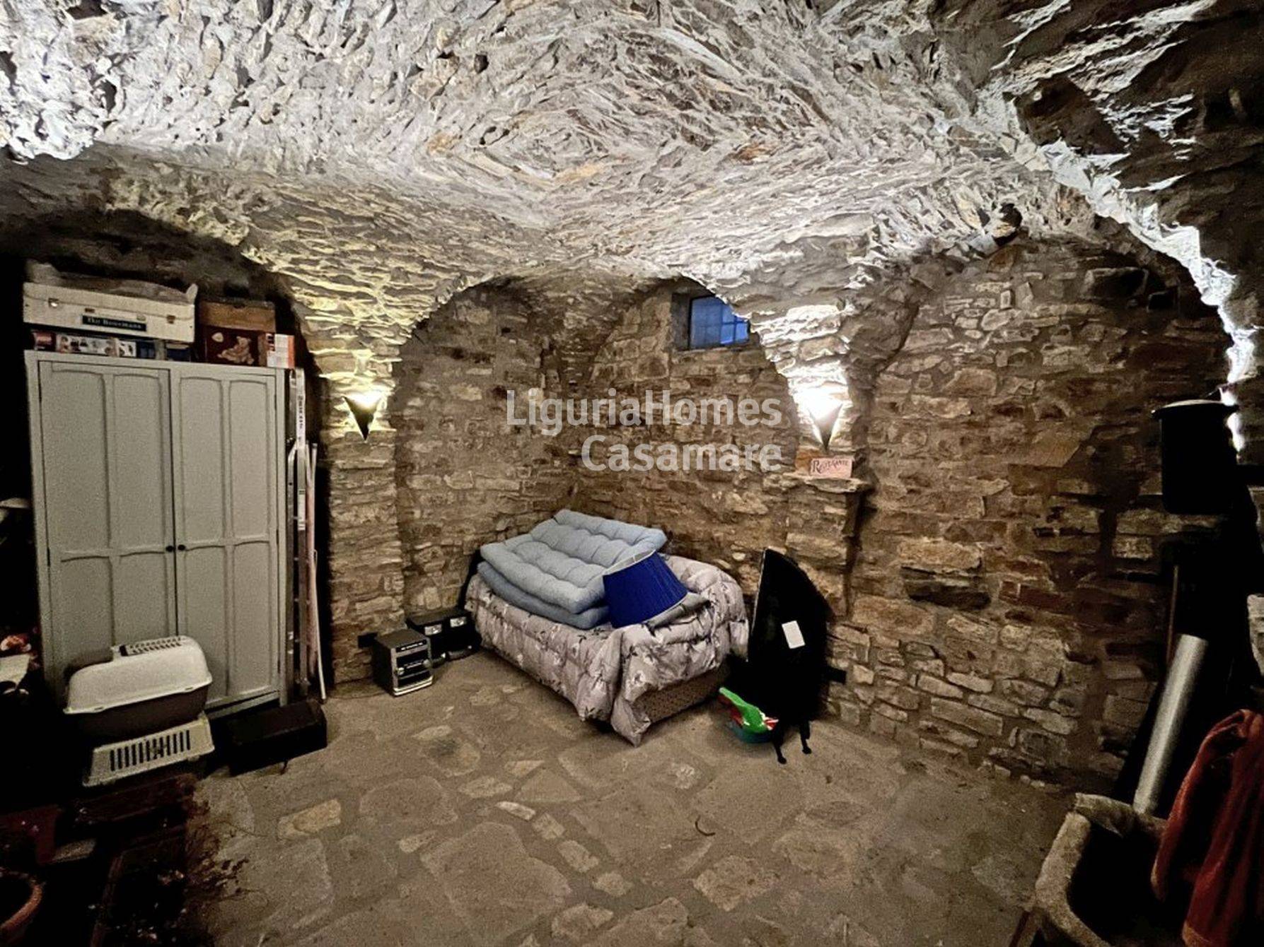 Casa di paese in vendita a Cipressa