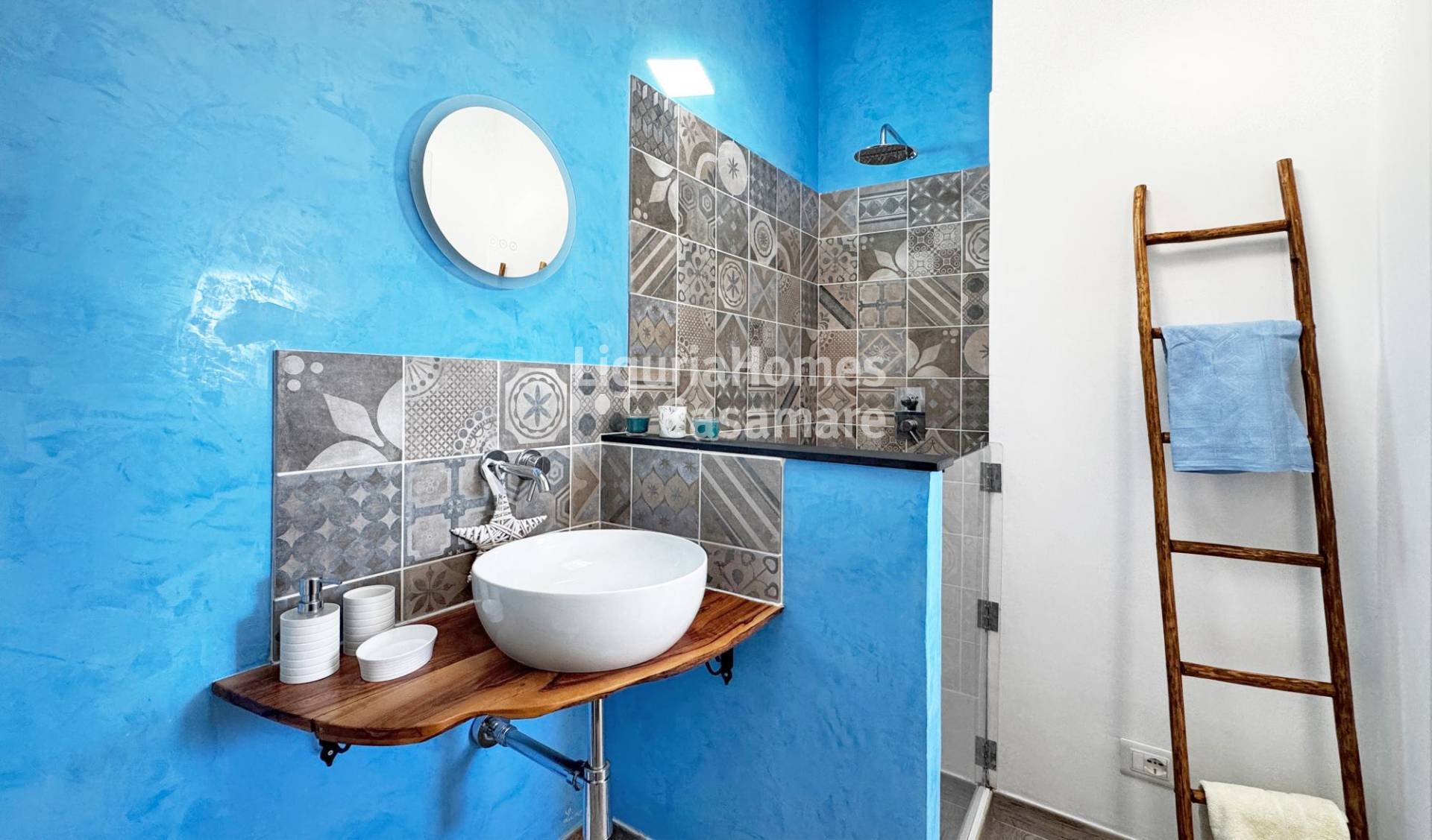 Appartamento in vendita a Pompeiana