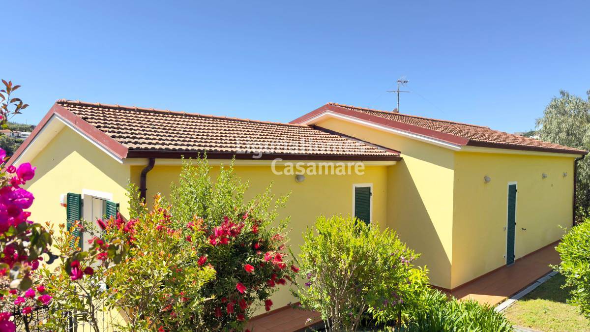 Villa in vendita a Santo Stefano al Mare