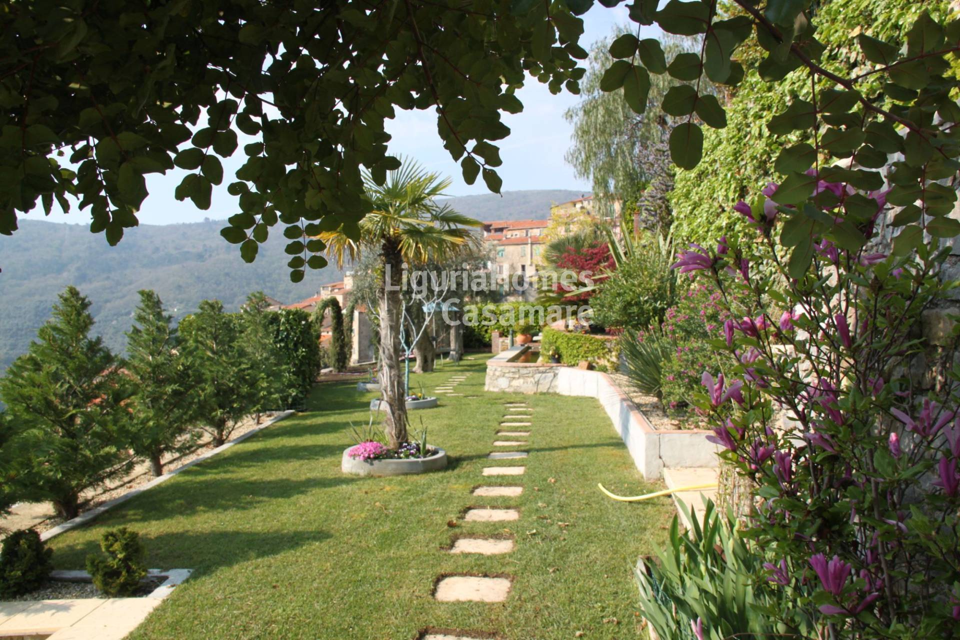 Casa di paese in vendita a Pietrabruna