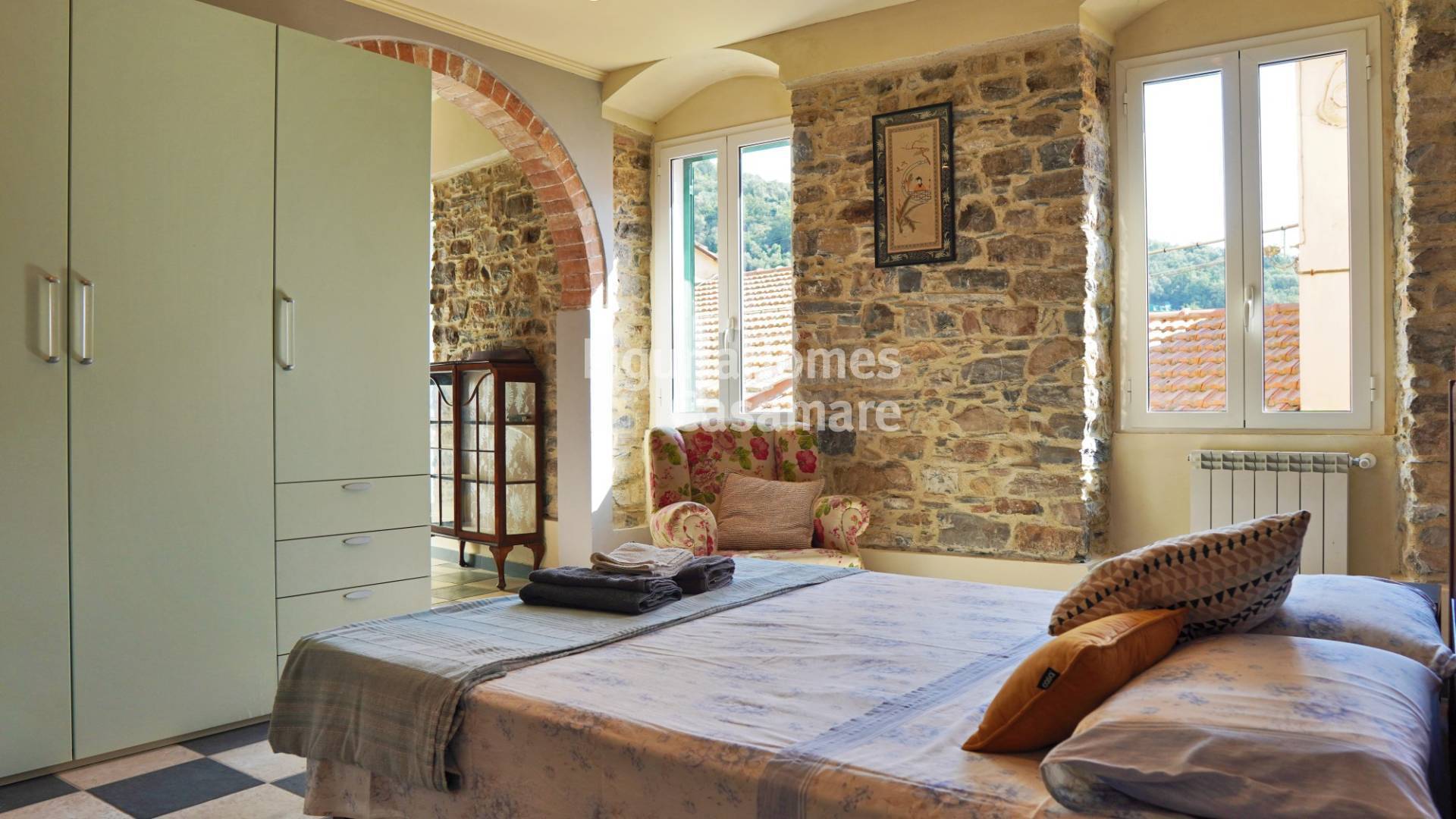 Casa di paese in vendita a Pietrabruna