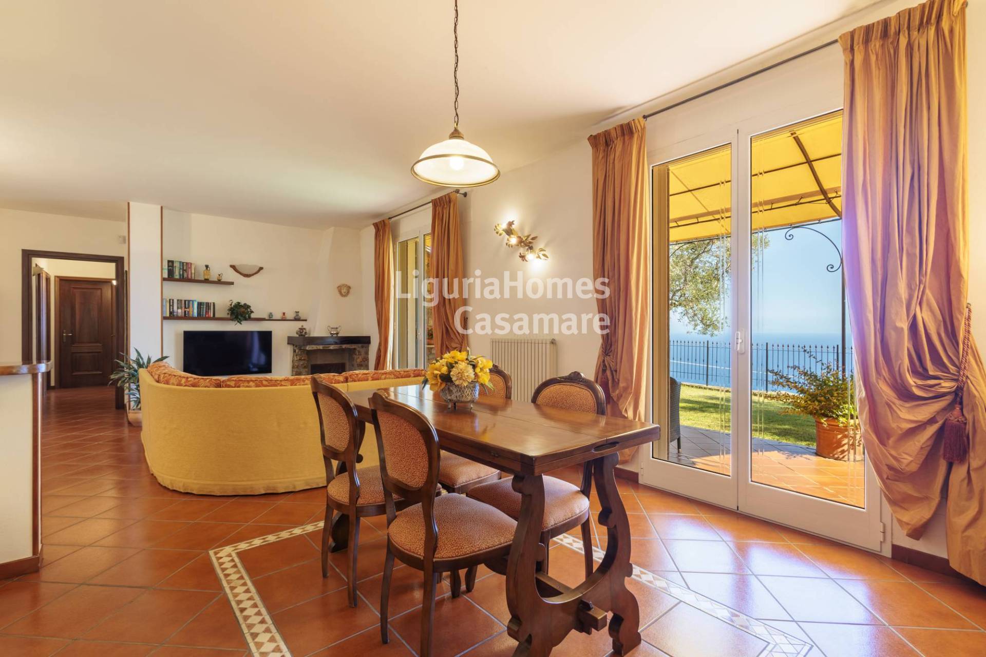 Villa in vendita a Cipressa