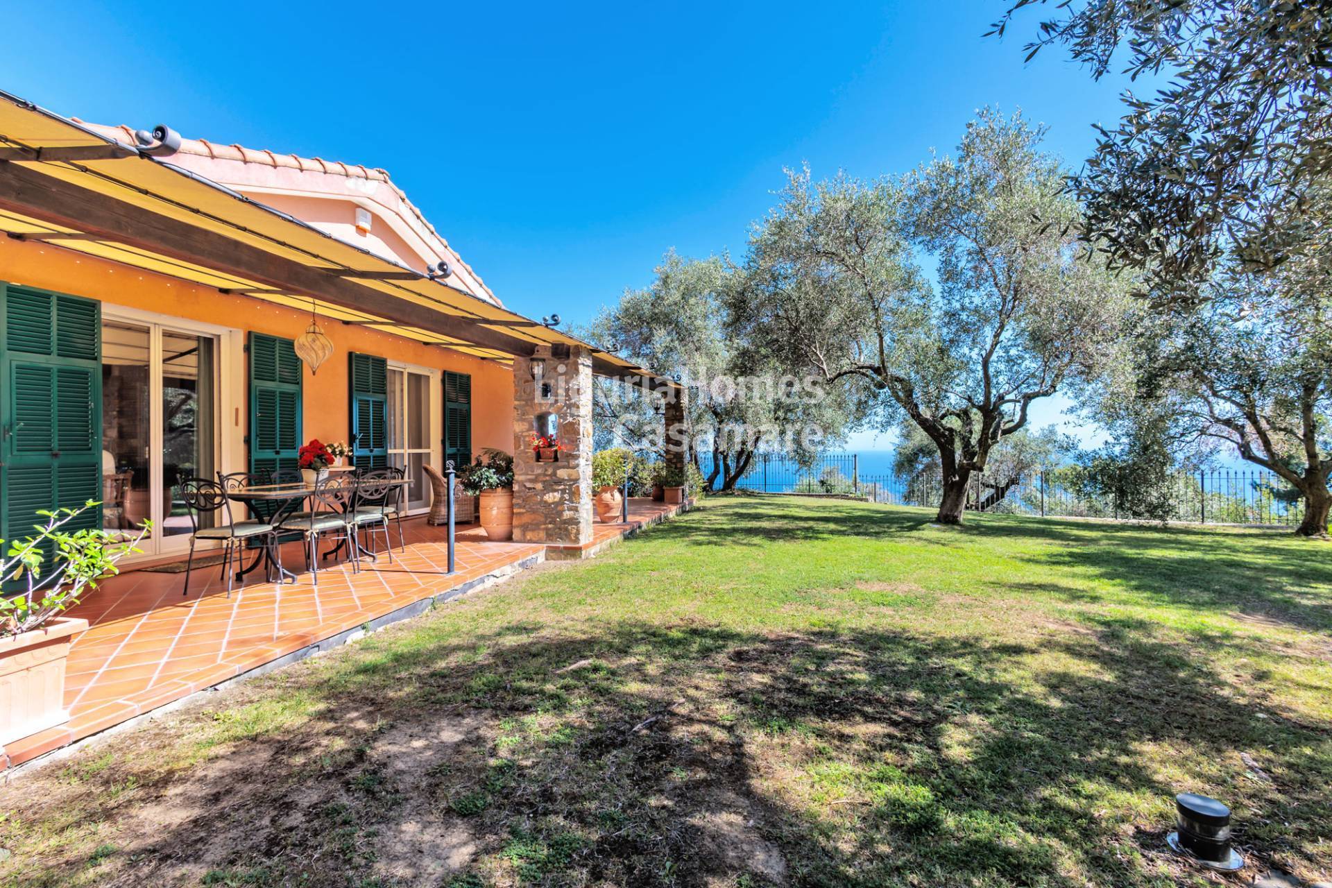 Villa in vendita a Cipressa