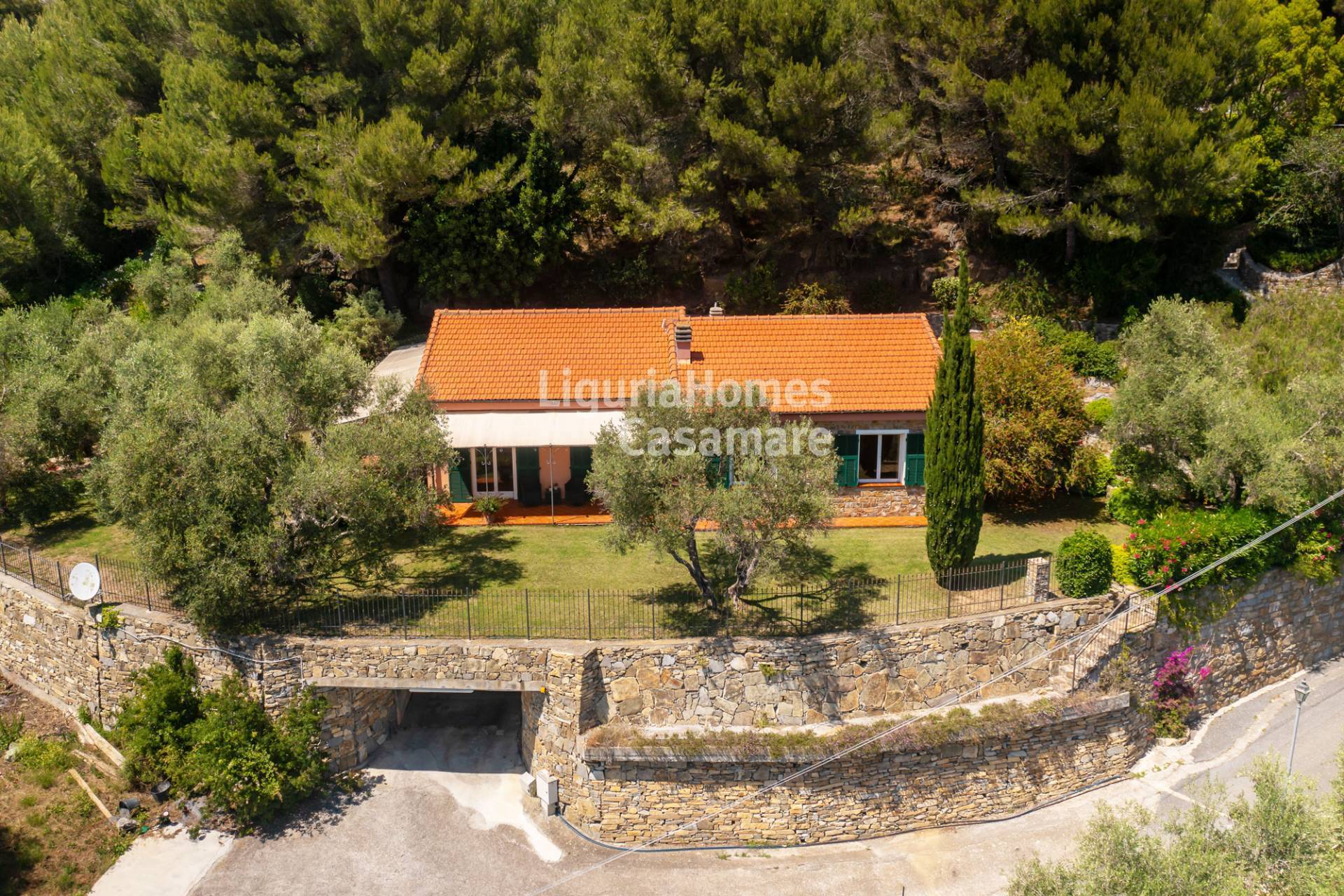 Villa in vendita a Cipressa