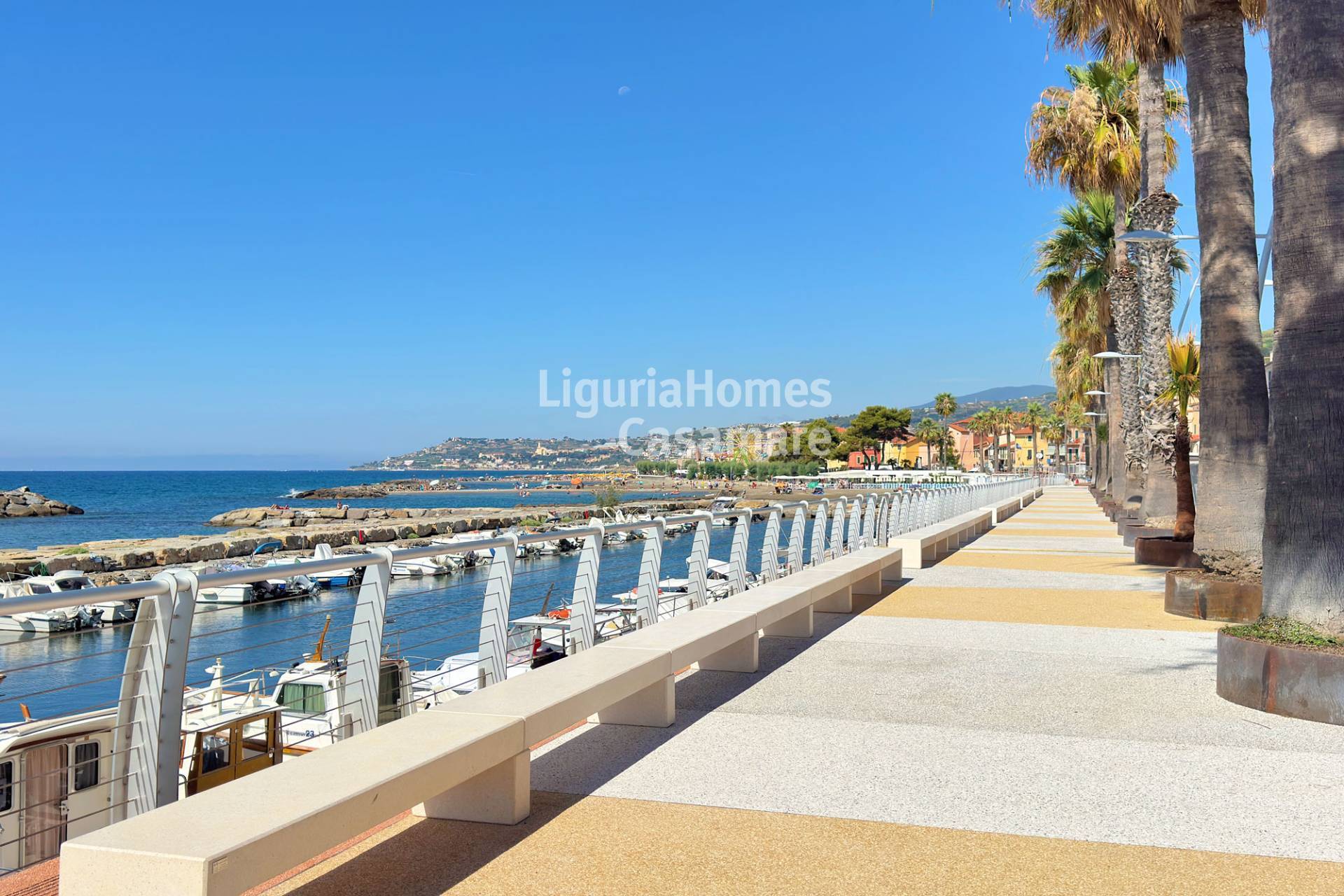 Appartamento in vendita a Riva Ligure