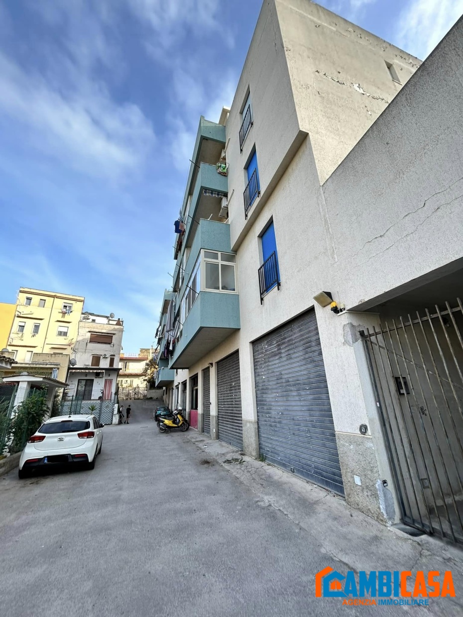 Box/Garage 15mq in vendita a Palermo