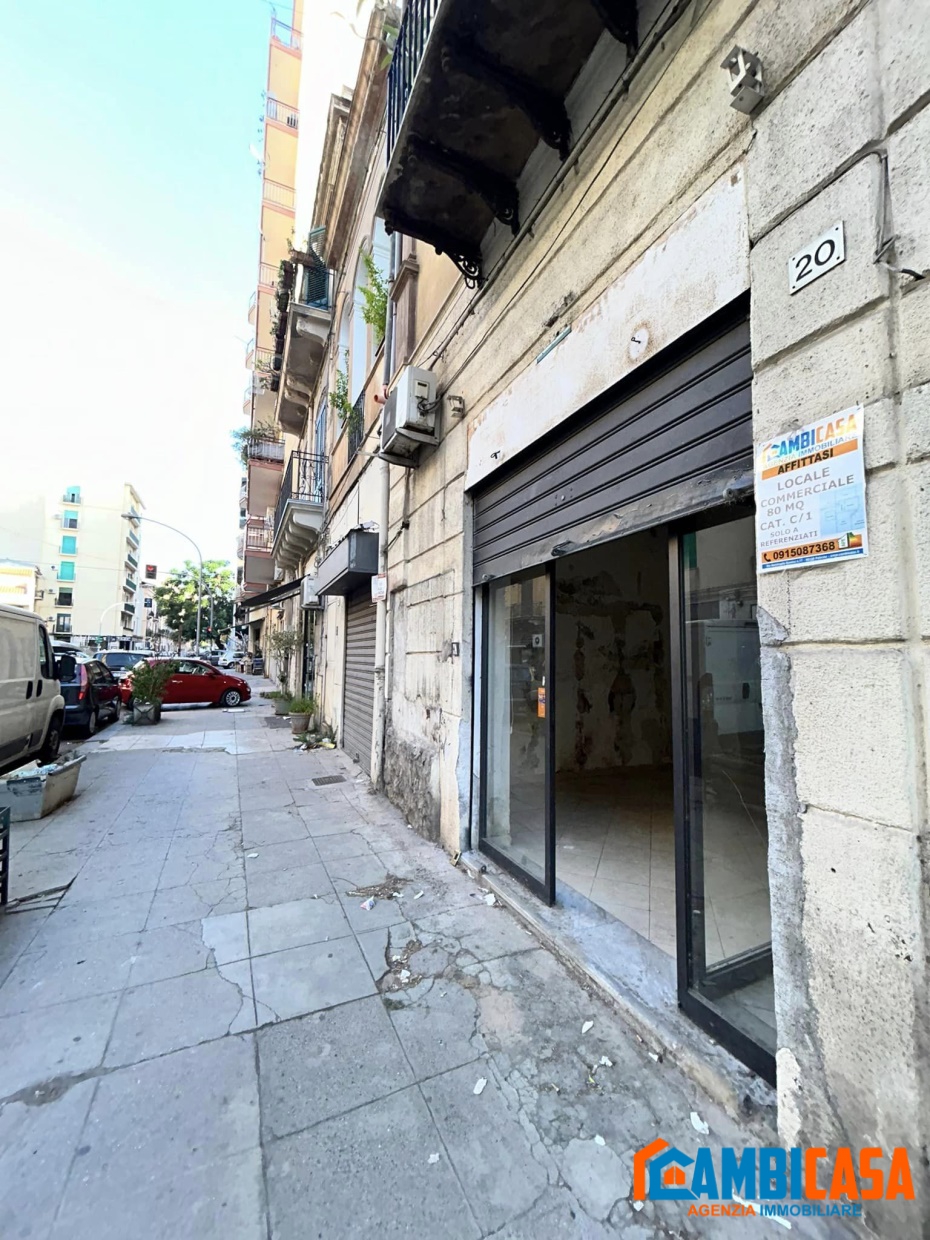 Locale commerciale in affitto a Palermo