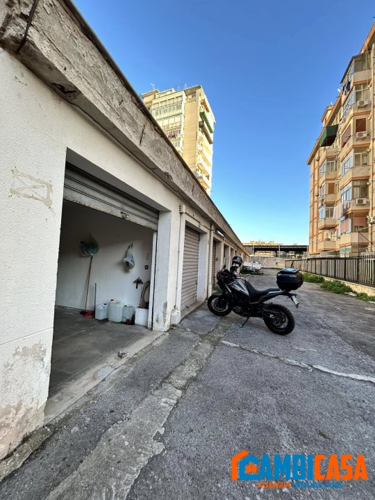 Box/Garage 17mq in vendita a Palermo