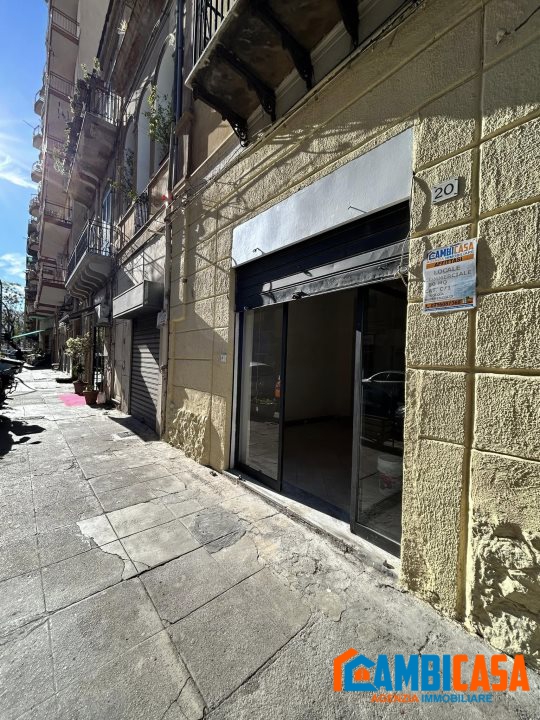 Locale commerciale in affitto a Palermo