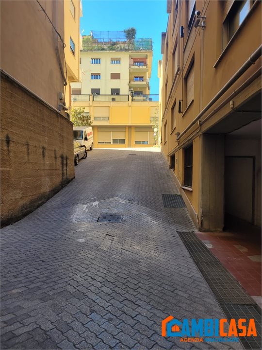 Box/Garage 20mq in vendita a Palermo