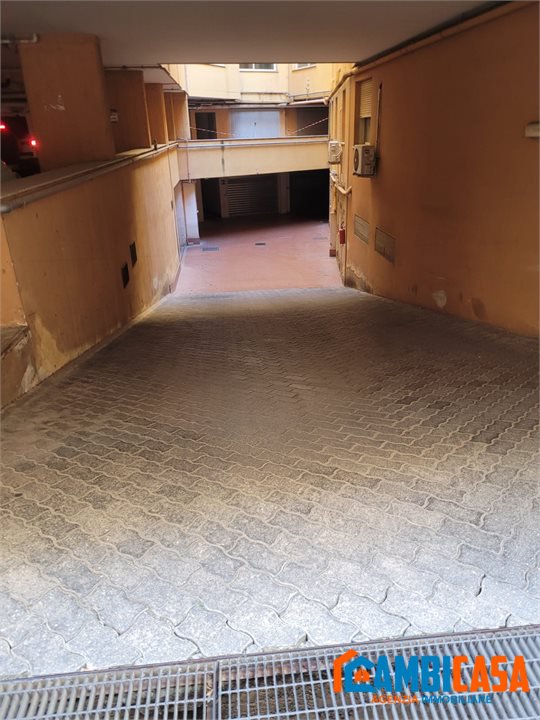 Box/Garage 20mq in vendita a Palermo