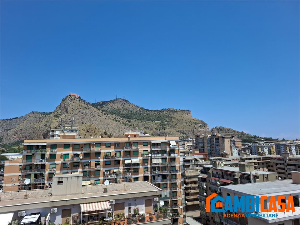 Quadrilocale in vendita a Palermo