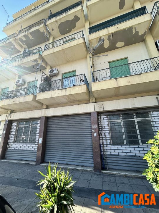 Locale commerciale in vendita a Palermo