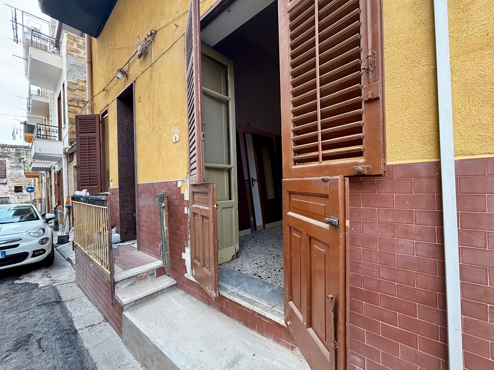 Quadrilocale in vendita a Casteldaccia