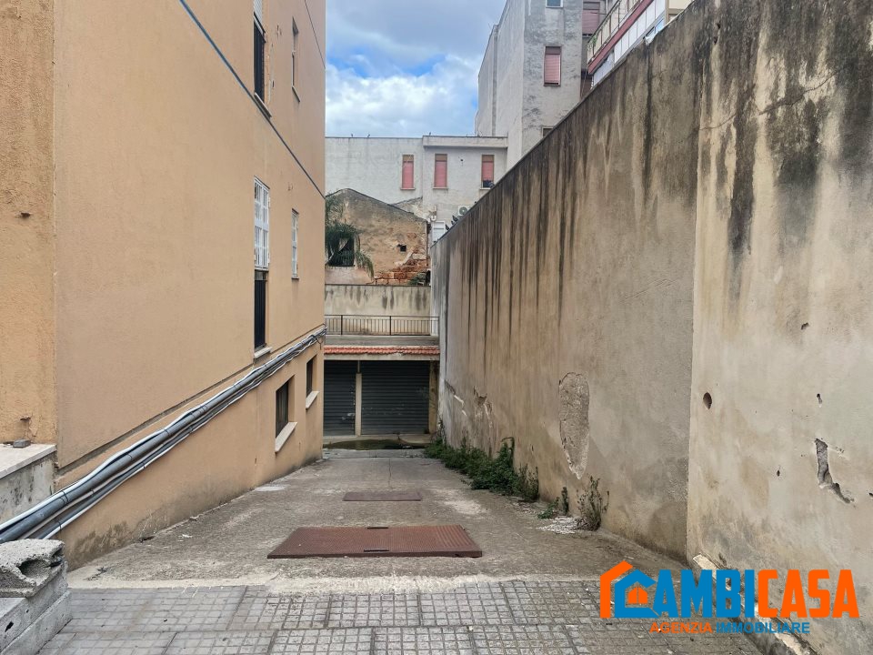 Box/Garage 18mq in vendita a Palermo