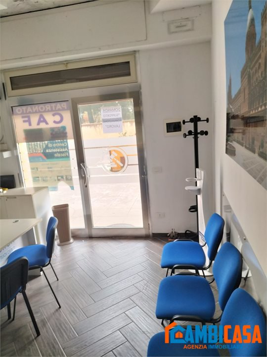 Locale commerciale in affitto a Palermo