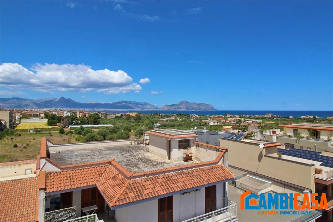 Quadrilocale in vendita a Ficarazzi