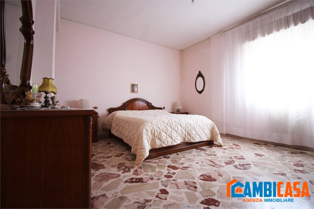 Quadrilocale in vendita a Ficarazzi