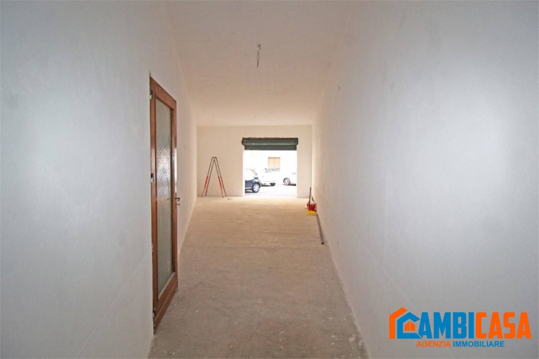 Magazzino in vendita a Palermo