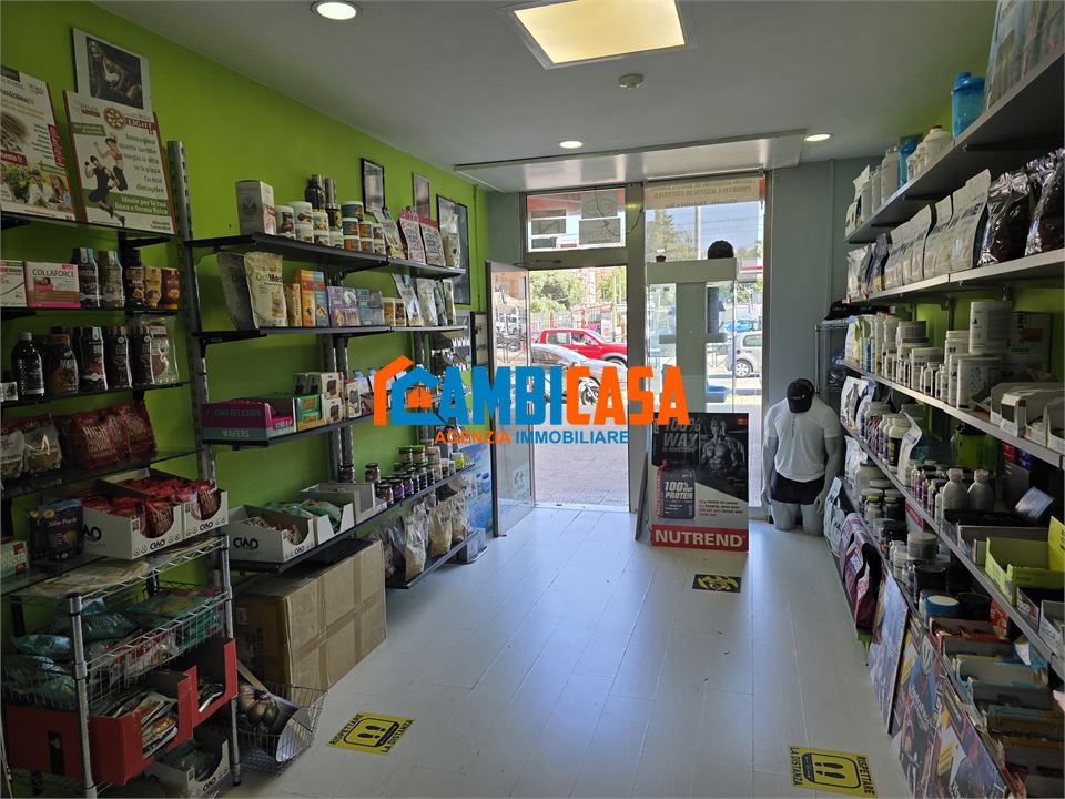 Locale commerciale in vendita a Palermo