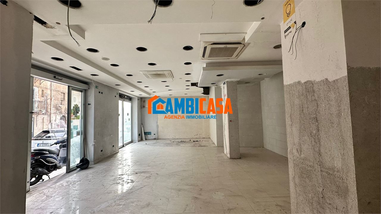 Locale commerciale in affitto a Palermo