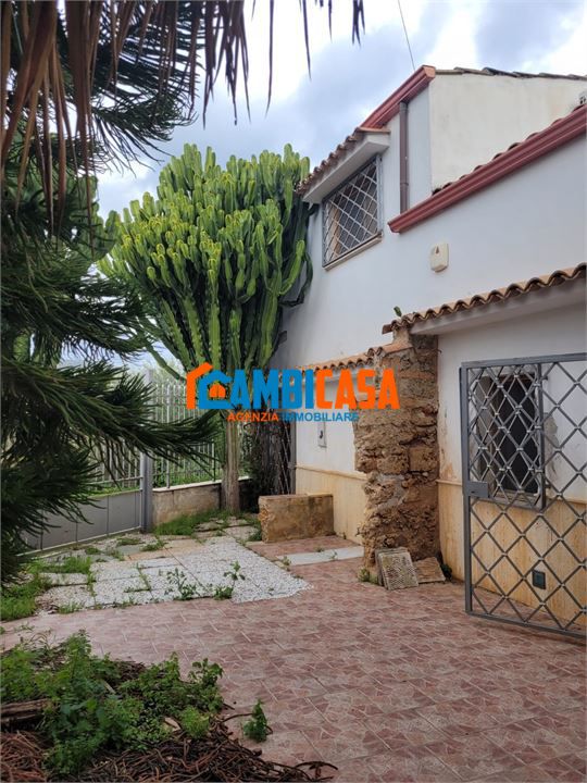 Quadrilocale in vendita a Palermo